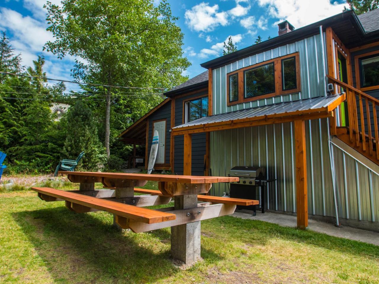 Surfs Inn Rainforest Cottages Ucluelet Eksteriør billede
