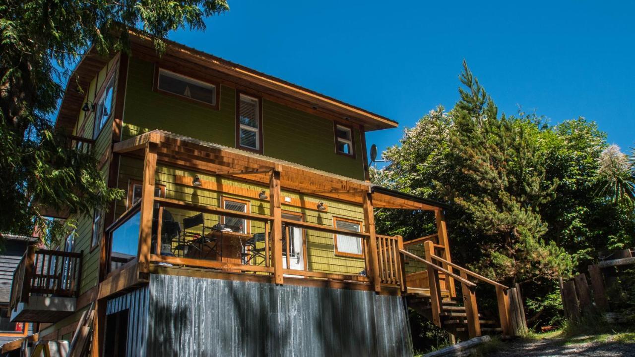 Surfs Inn Rainforest Cottages Ucluelet Eksteriør billede