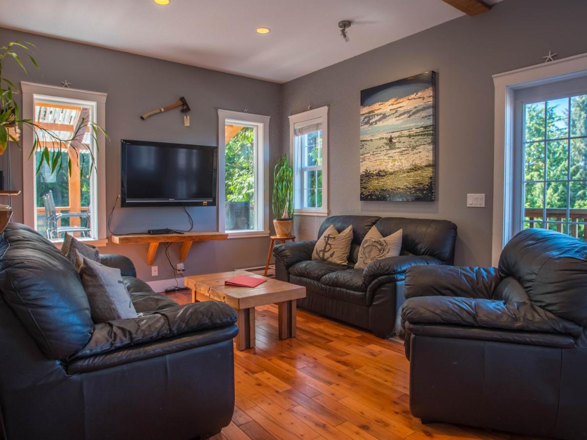 Surfs Inn Rainforest Cottages Ucluelet Eksteriør billede
